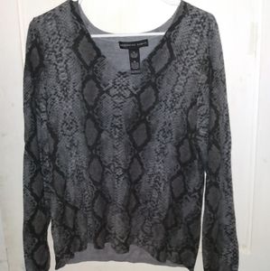patterned long sleeve top